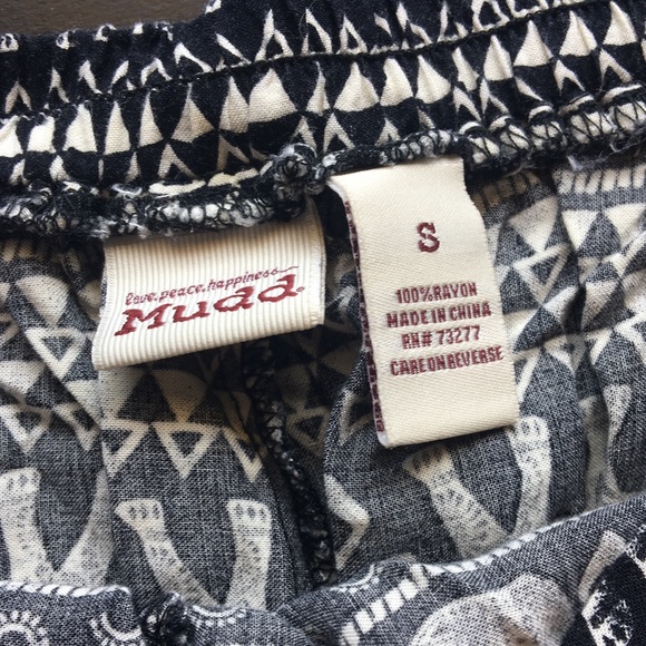 Mudd elephant shorts - Picture 3 of 3